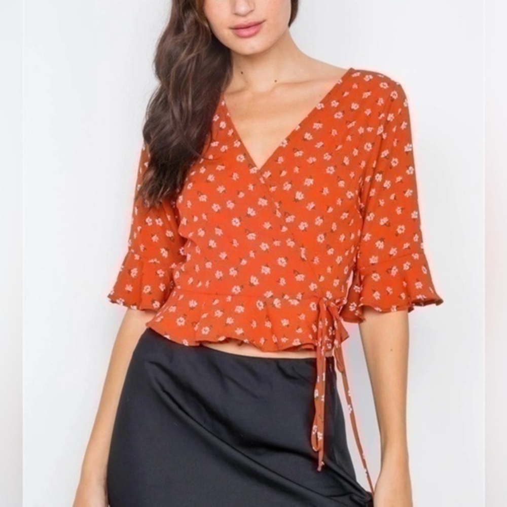 3/$30 _ LITTLE MOUNTAIN | Brick Floral Wrap Peplum Blouse half sleeve boho - L